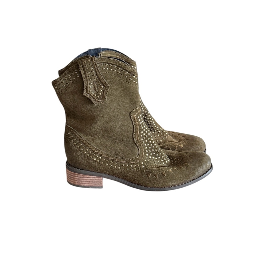 L’Artiste Spring Step Sarita Green Suede Studded Boho Western Boots size 38 EU